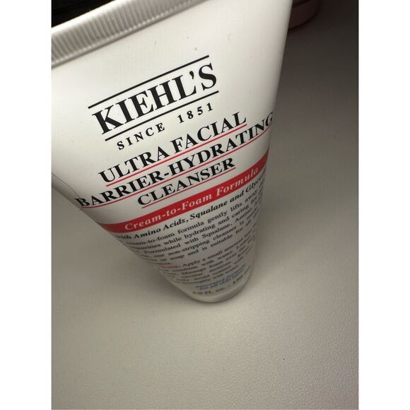 Kiehl’s Ultra Facial Barrier-Hydrating Cleanser 150ml - Picture 4 of 4